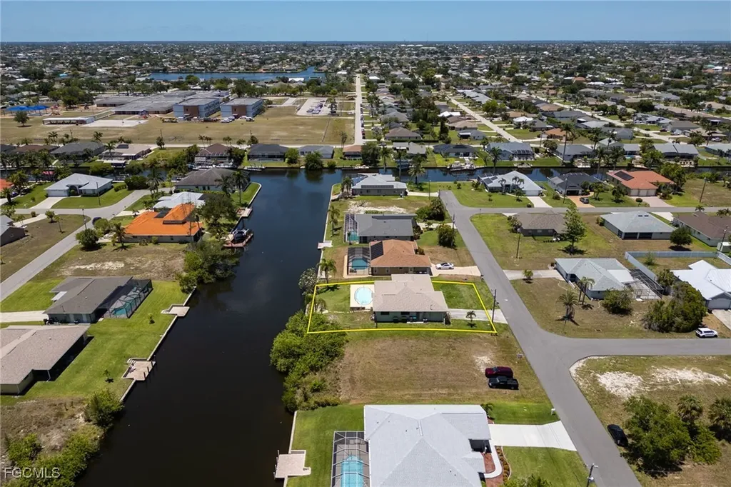 132 SW 34th Lane Cape Coral FL 33914