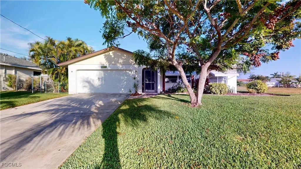 3819 SE 12th Avenue Cape Coral FL 33904