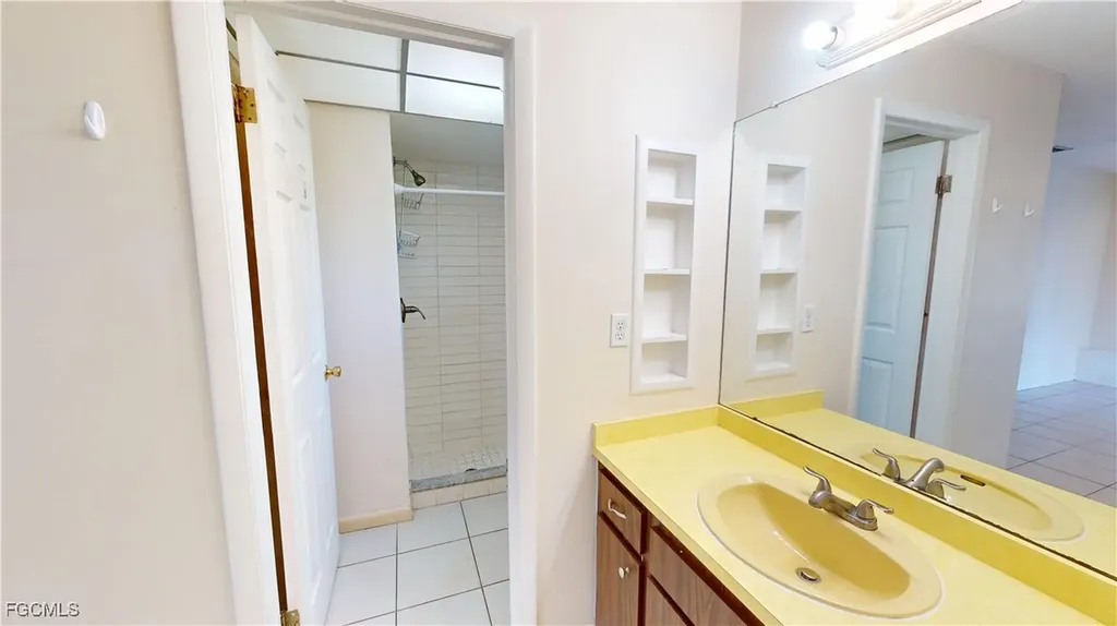 3819 SE 12th Avenue Cape Coral FL 33904
