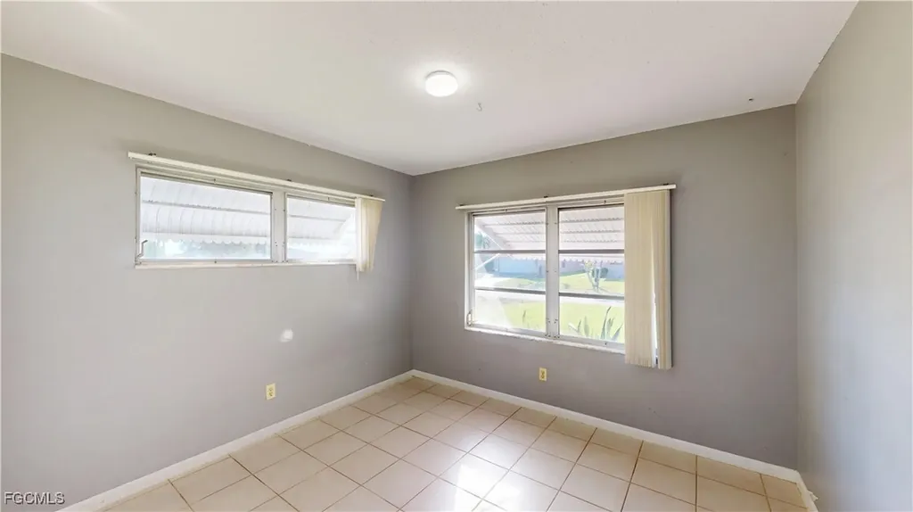 3819 SE 12th Avenue Cape Coral FL 33904