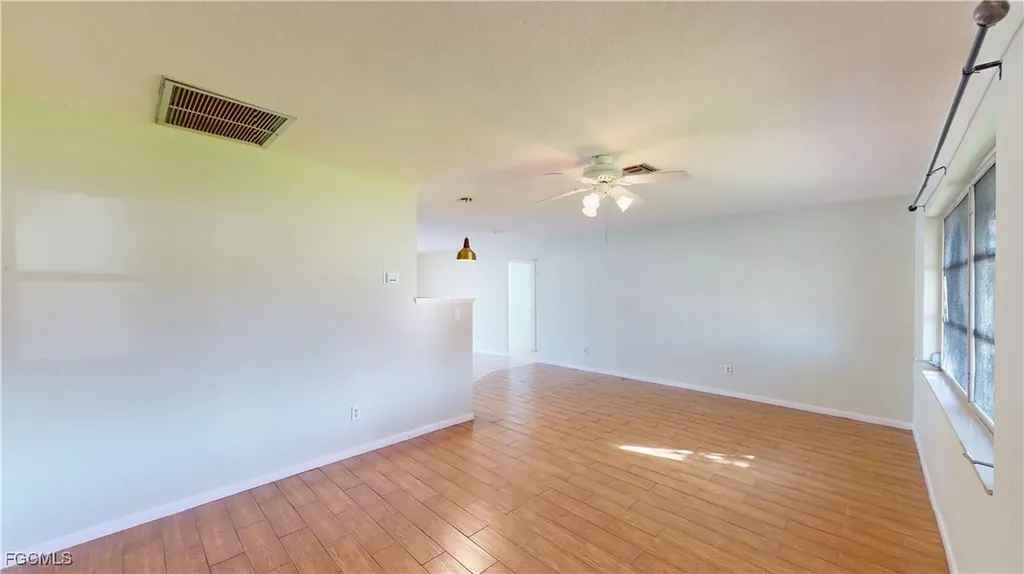 3819 SE 12th Avenue Cape Coral FL 33904