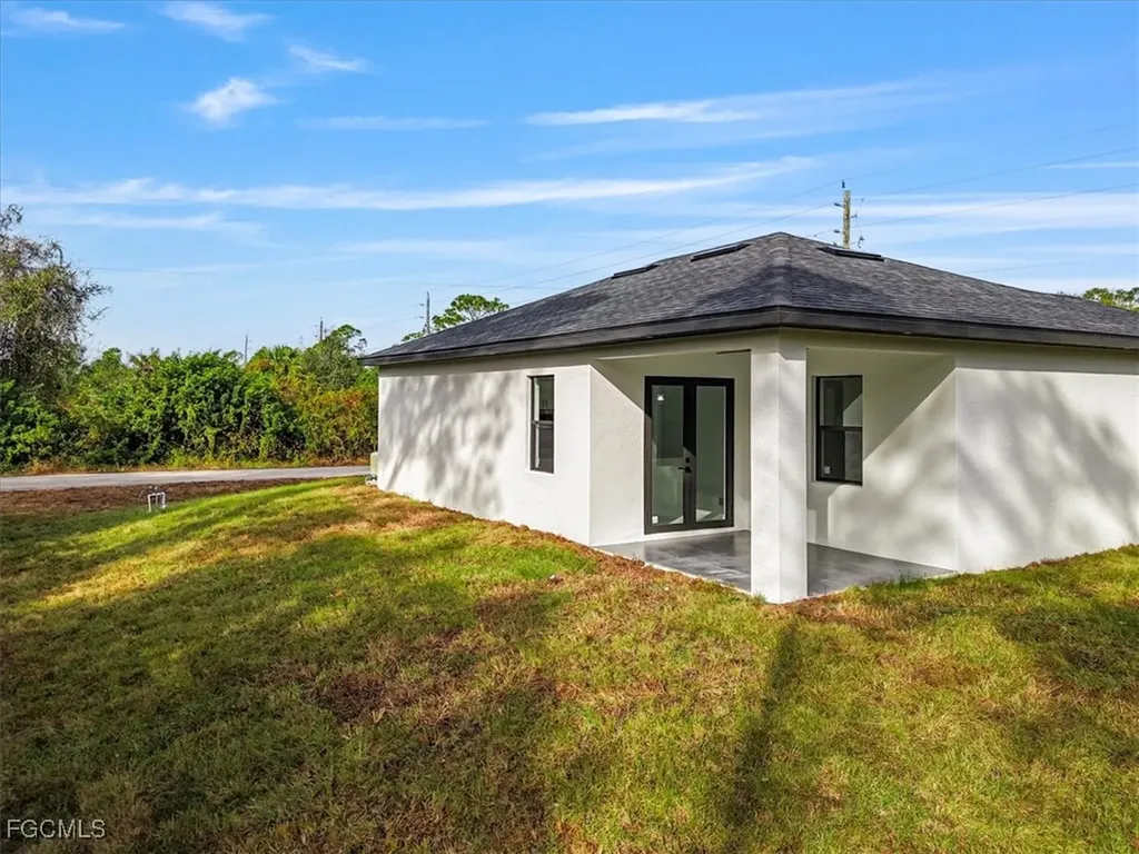 1807 W 17th Street Lehigh Acres FL 33972