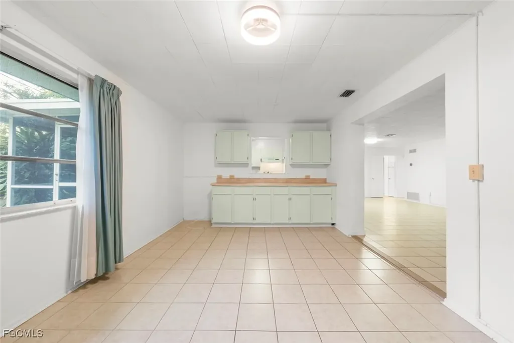 2285 Sunrise Boulevard Fort Myers FL 33907