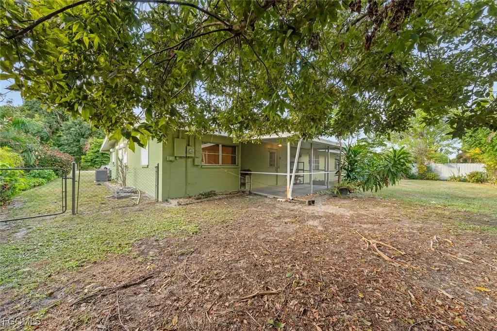 2285 Sunrise Boulevard Fort Myers FL 33907