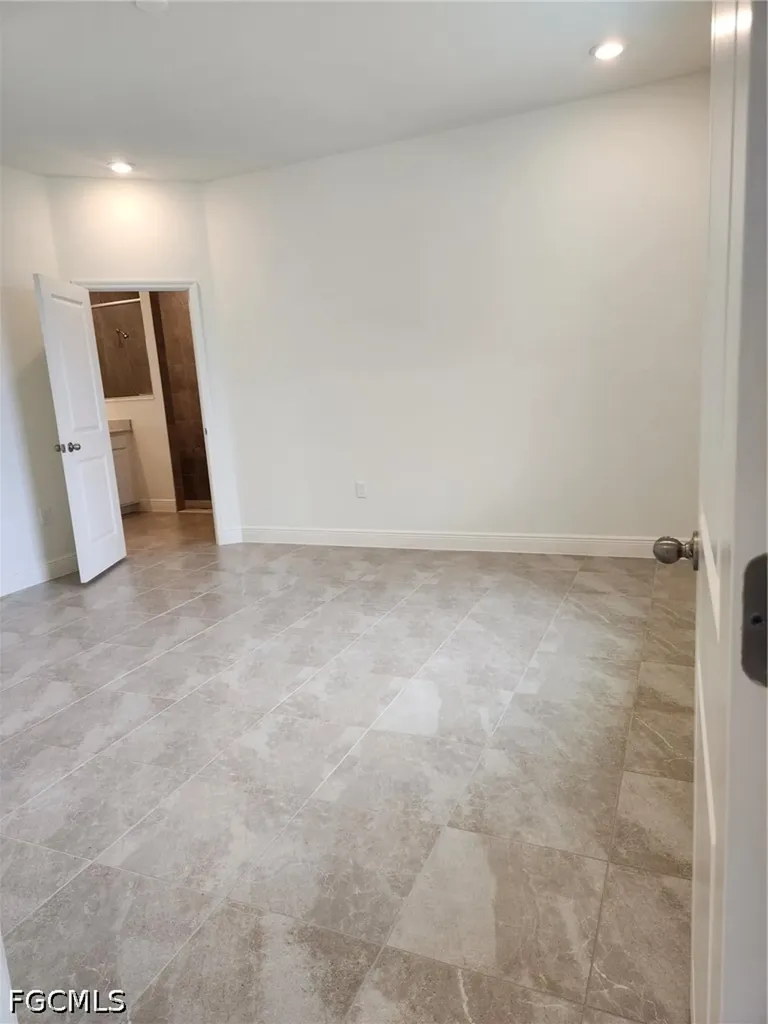 4008 7th Street SW Lehigh Acres FL 33976