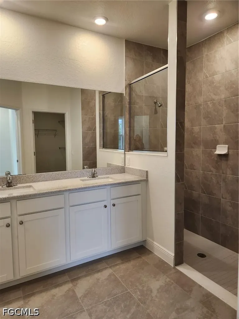 4008 7th Street SW Lehigh Acres FL 33976