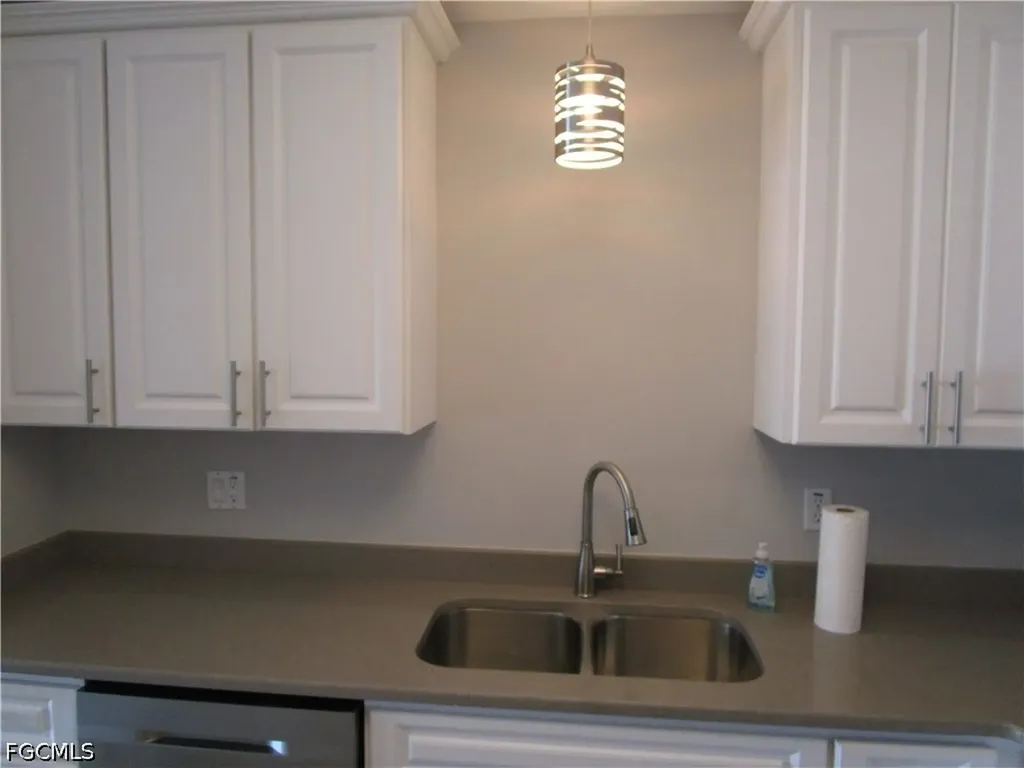 925 SW 47th Terrace Cape Coral FL 33914