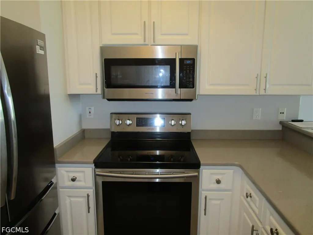 925 SW 47th Terrace Cape Coral FL 33914