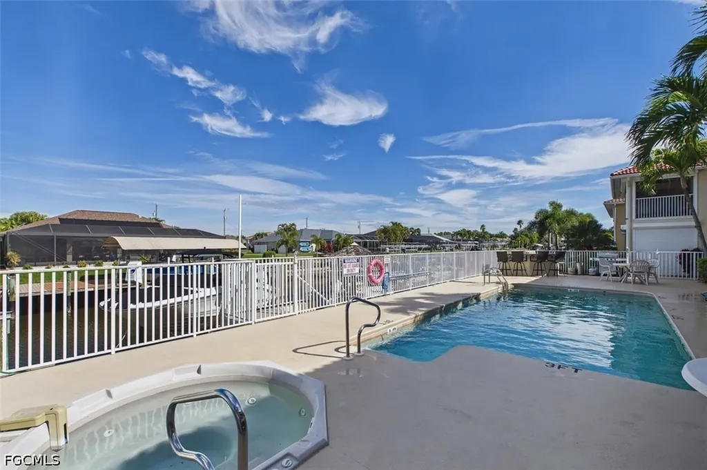 925 SW 47th Terrace Cape Coral FL 33914