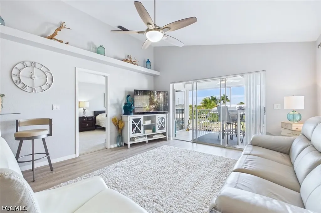 925 SW 47th Terrace Cape Coral FL 33914