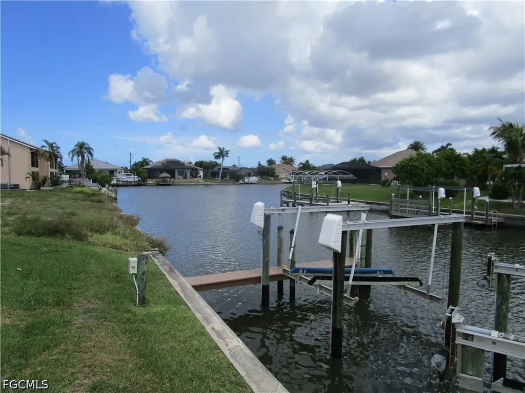925 SW 47th Terrace Cape Coral FL 33914