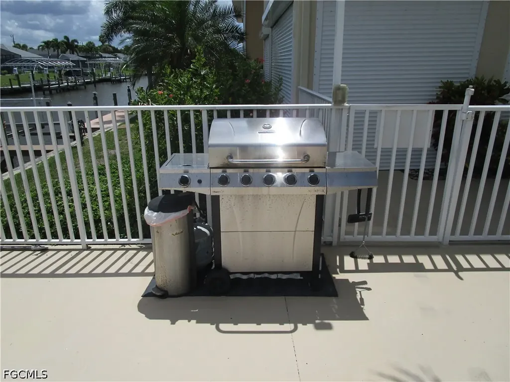 925 SW 47th Terrace Cape Coral FL 33914