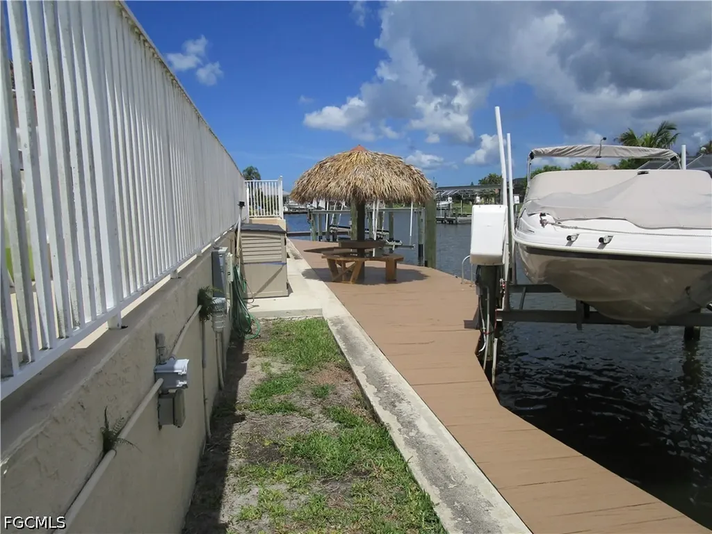 925 SW 47th Terrace Cape Coral FL 33914