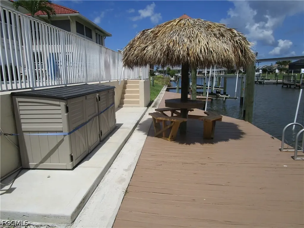 925 SW 47th Terrace Cape Coral FL 33914