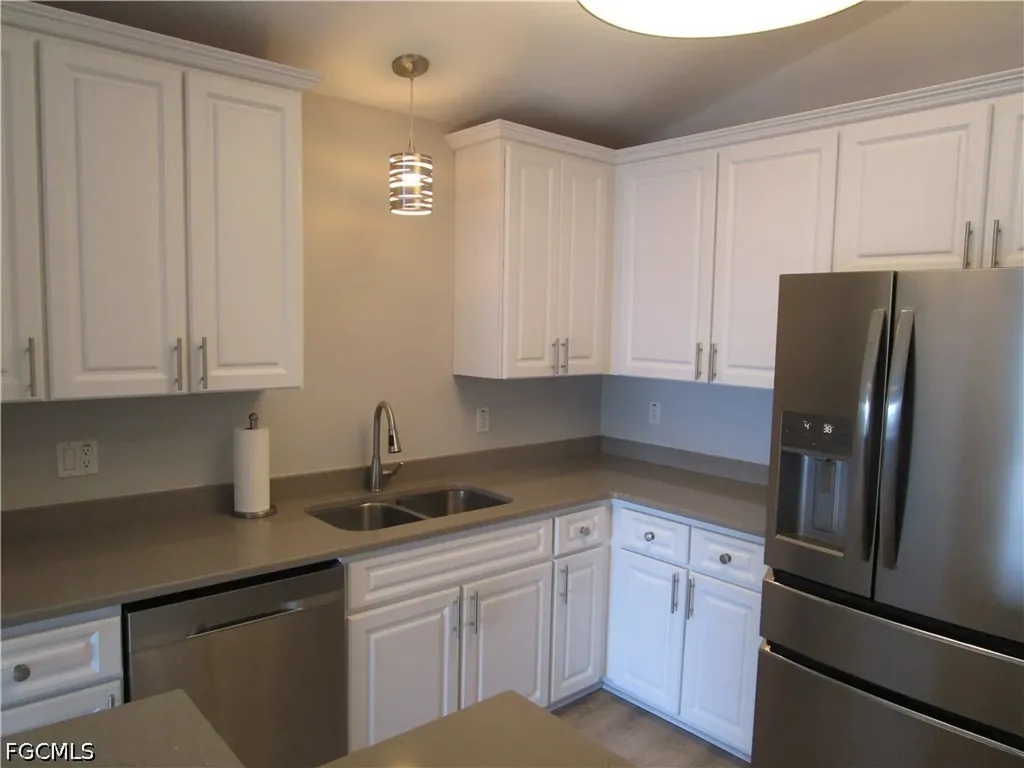 925 SW 47th Terrace Cape Coral FL 33914