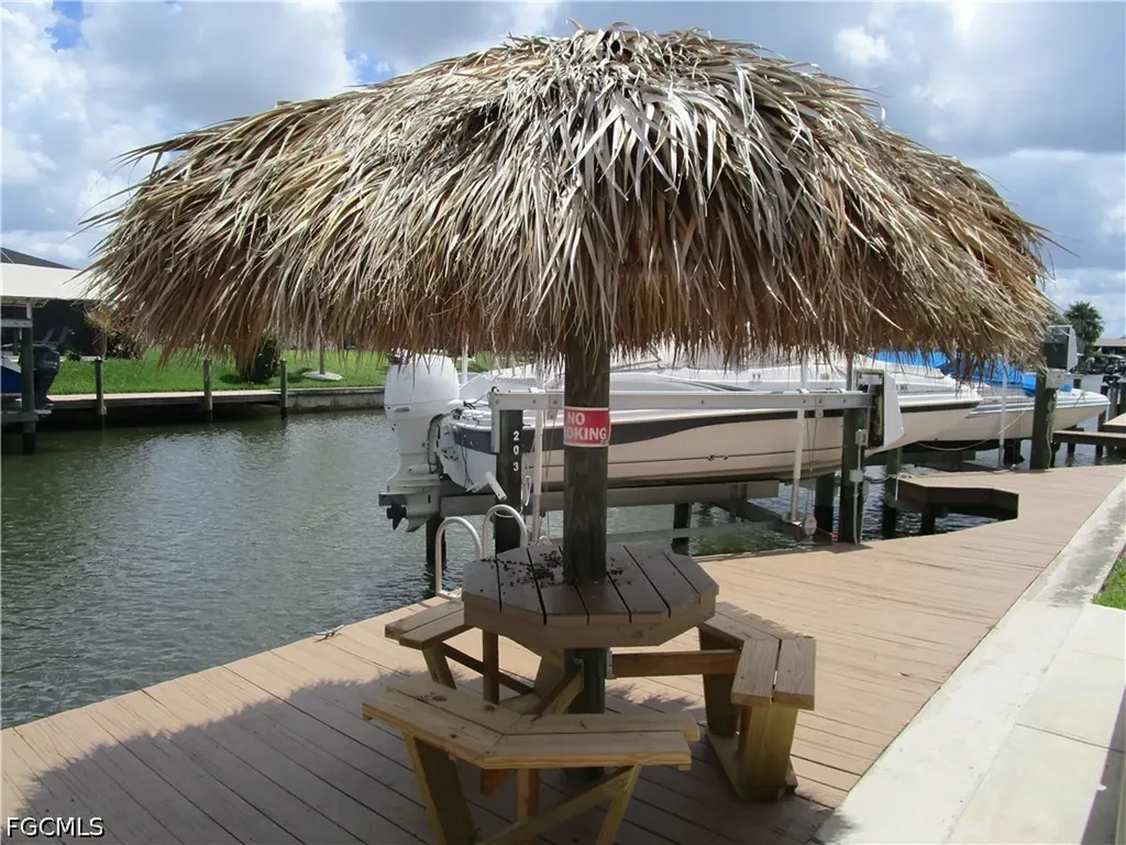 925 SW 47th Terrace Cape Coral FL 33914