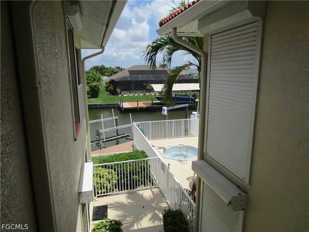 925 SW 47th Terrace Cape Coral FL 33914