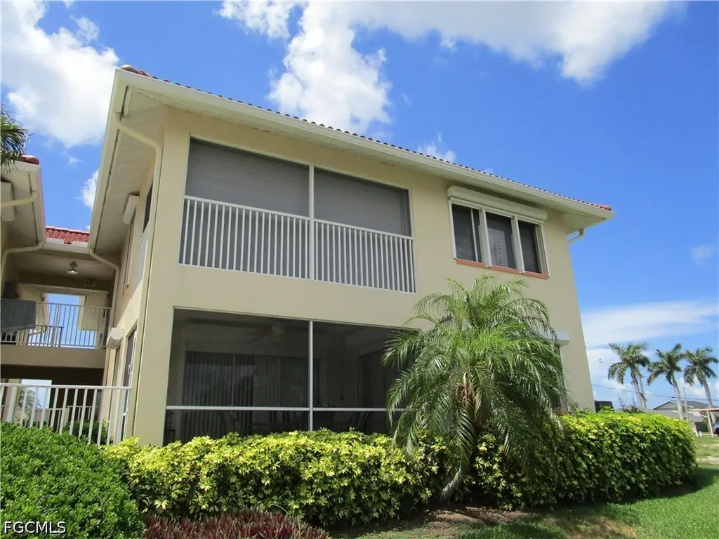 925 SW 47th Terrace Cape Coral FL 33914