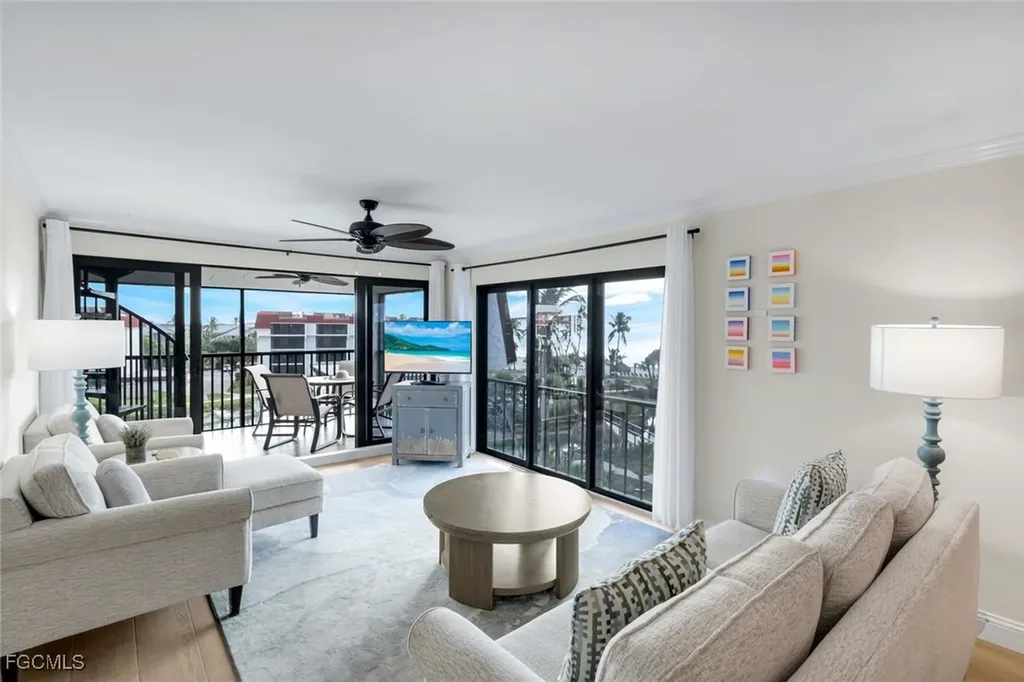 2445 W Gulf Drive Sanibel FL 33957