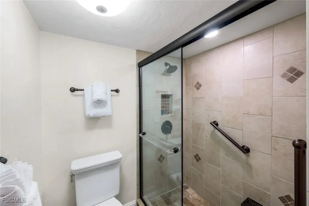 2445 W Gulf Drive Sanibel FL 33957