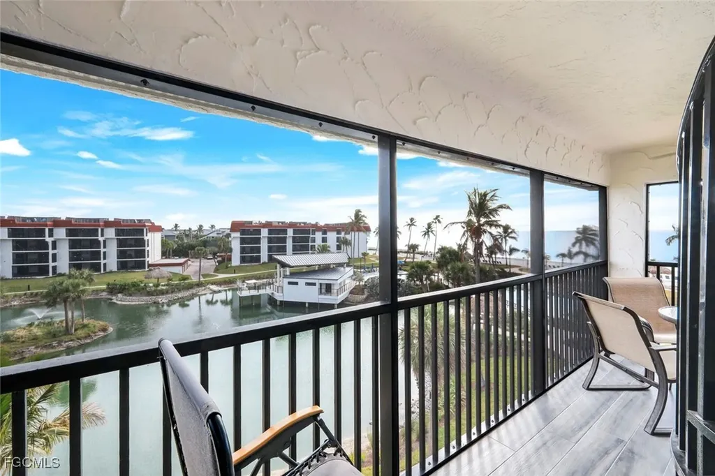 2445 W Gulf Drive Sanibel FL 33957