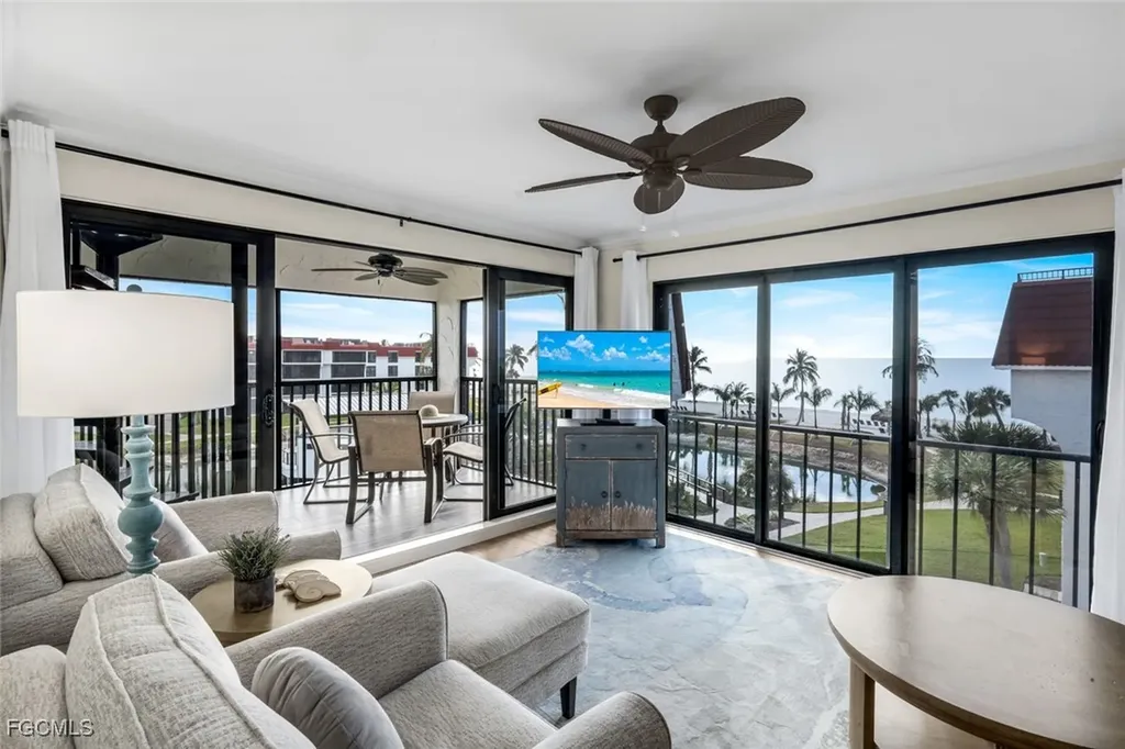 2445 W Gulf Drive Sanibel FL 33957