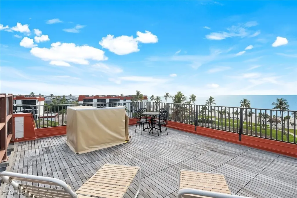 2445 W Gulf Drive Sanibel FL 33957