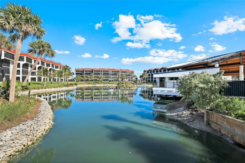 2445 W Gulf Drive Sanibel FL 33957