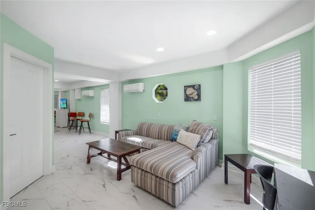 1111 Schooner Place Sanibel FL 33957