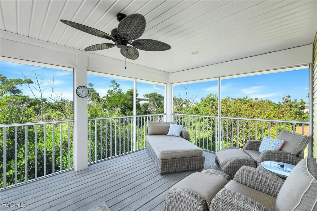 1111 Schooner Place Sanibel FL 33957