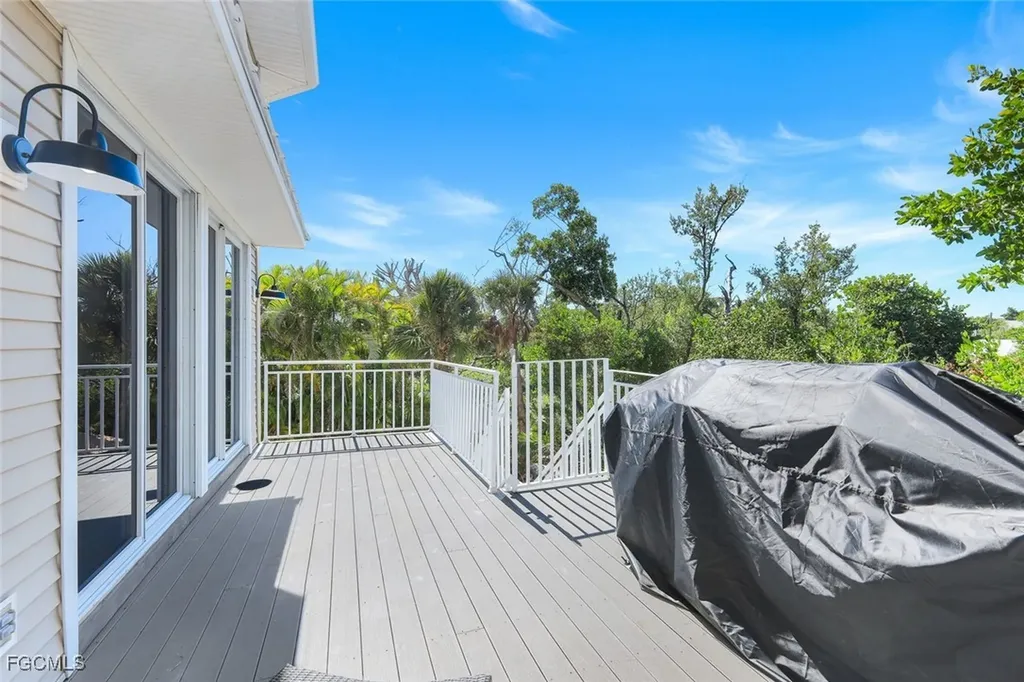 1111 Schooner Place Sanibel FL 33957