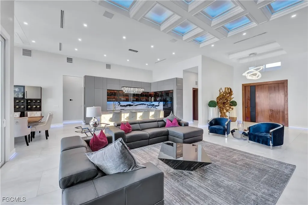 3715 SE 21st Place Cape Coral FL 33904