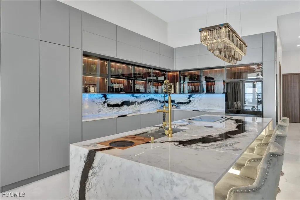 3715 SE 21st Place Cape Coral FL 33904