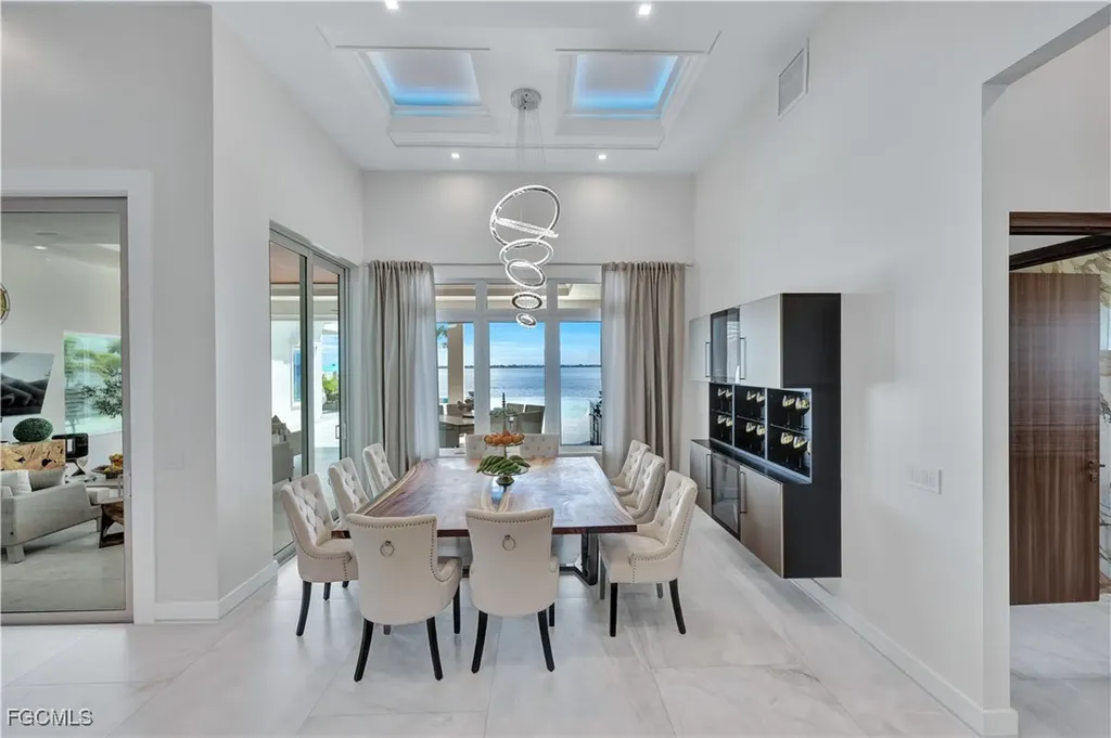 3715 SE 21st Place Cape Coral FL 33904