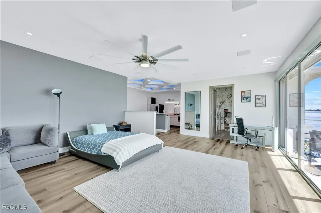 3715 SE 21st Place Cape Coral FL 33904