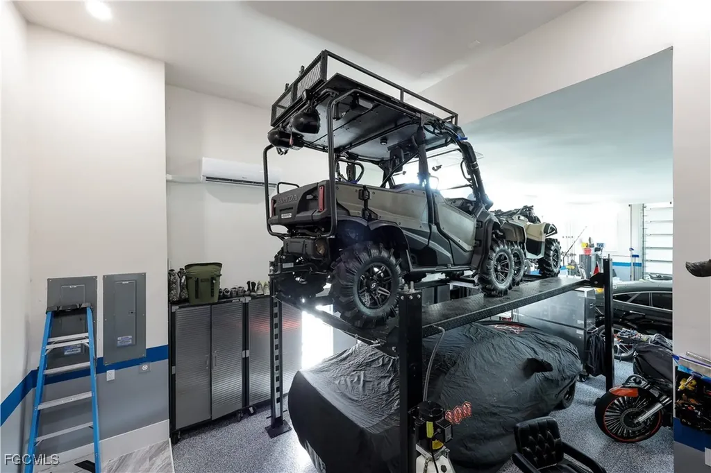 3715 SE 21st Place Cape Coral FL 33904