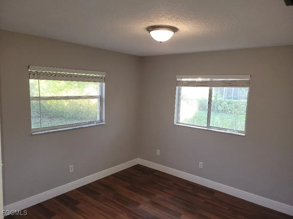 1110 SE 15th Street Cape Coral FL 33990