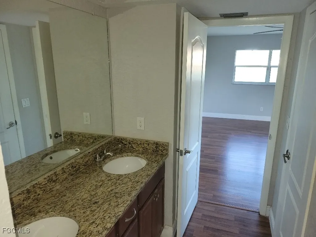 1110 SE 15th Street Cape Coral FL 33990