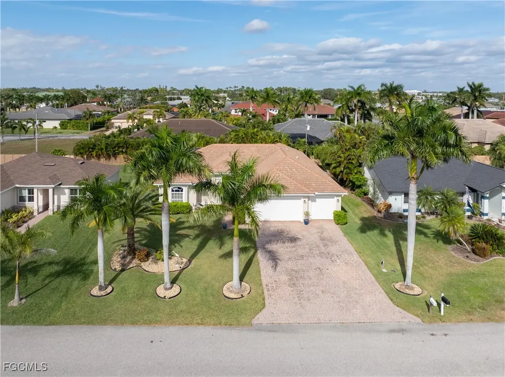 909 SW 22nd Terrace Cape Coral FL 33991