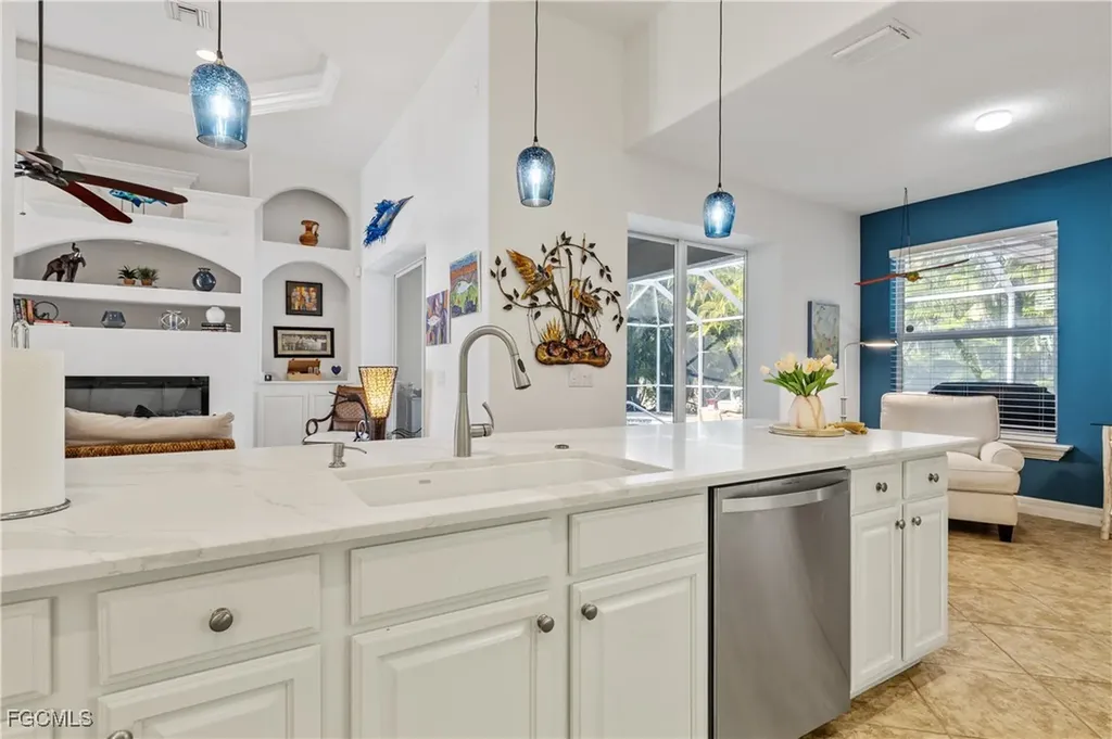 909 SW 22nd Terrace Cape Coral FL 33991