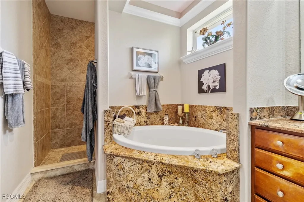 909 SW 22nd Terrace Cape Coral FL 33991