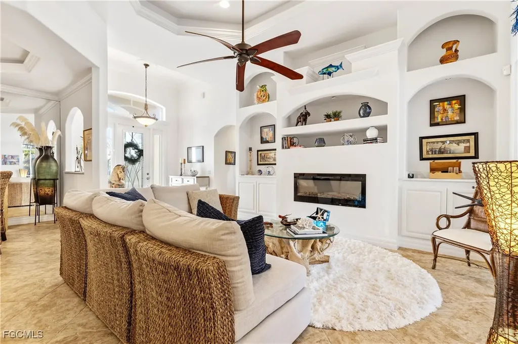 909 SW 22nd Terrace Cape Coral FL 33991