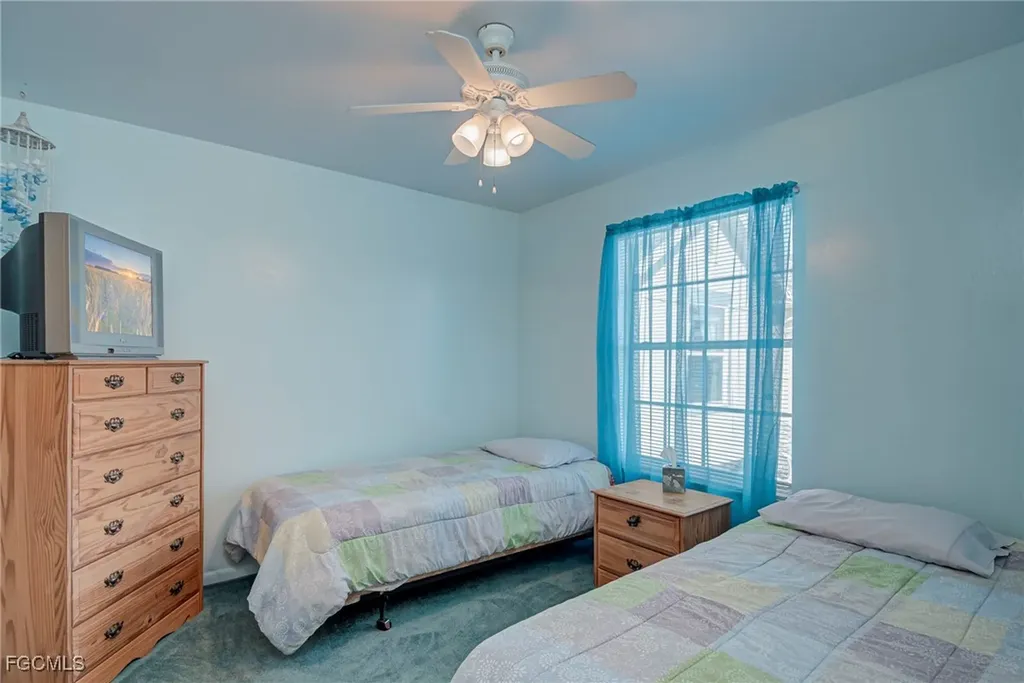 1005 SW 48th Terrace Cape Coral FL 33914
