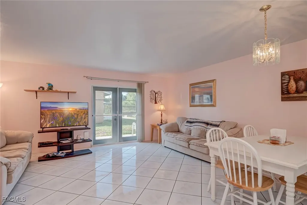 1005 SW 48th Terrace Cape Coral FL 33914