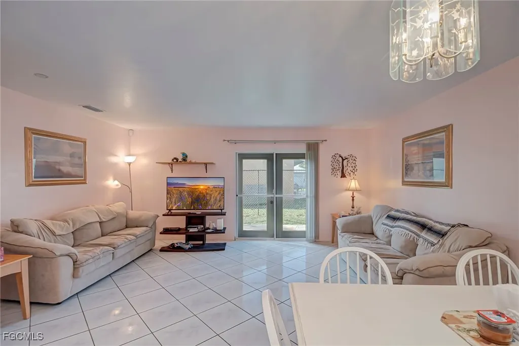 1005 SW 48th Terrace Cape Coral FL 33914