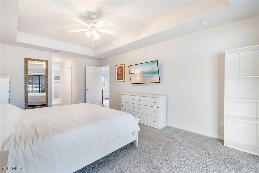 1301 SE 23rd Terrace Cape Coral FL 33990