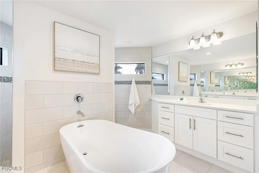 1301 SE 23rd Terrace Cape Coral FL 33990