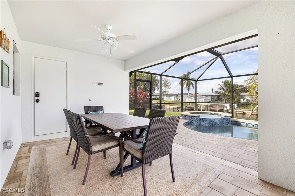 1301 SE 23rd Terrace Cape Coral FL 33990
