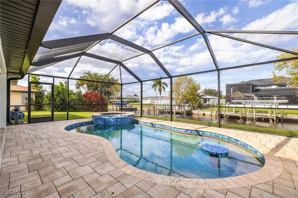 1301 SE 23rd Terrace Cape Coral FL 33990
