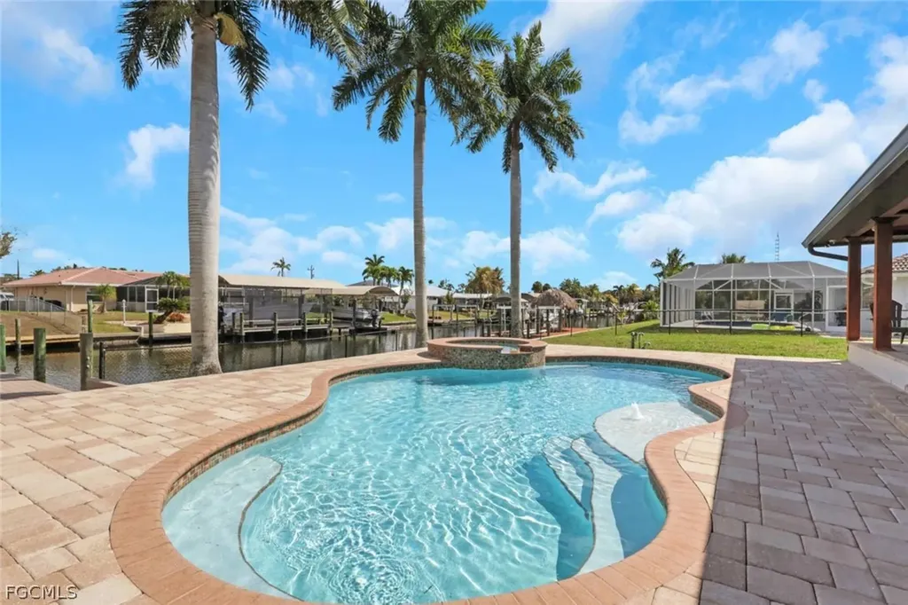 Cape Coral FL, 5241 SW 2nd Place